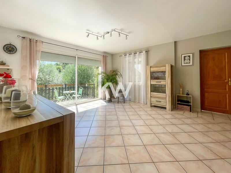 Maison - 123 m² - 5 pièces