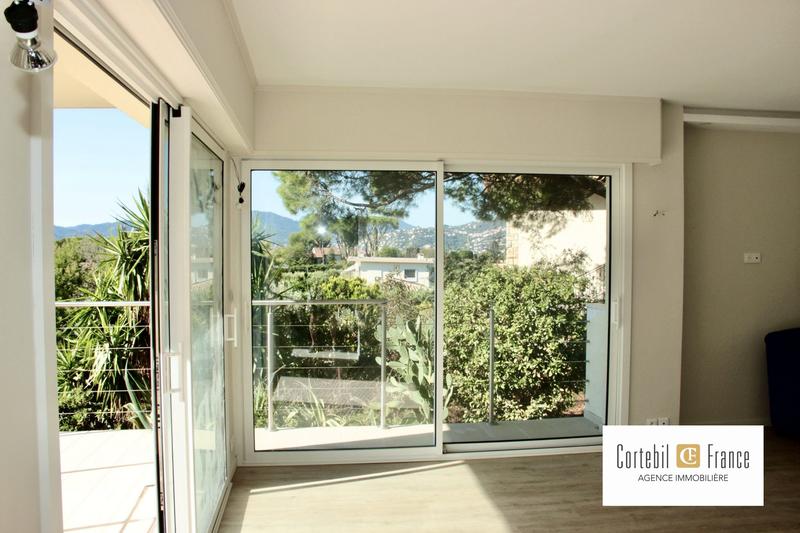 Villa - 245 m² - 9 pièces