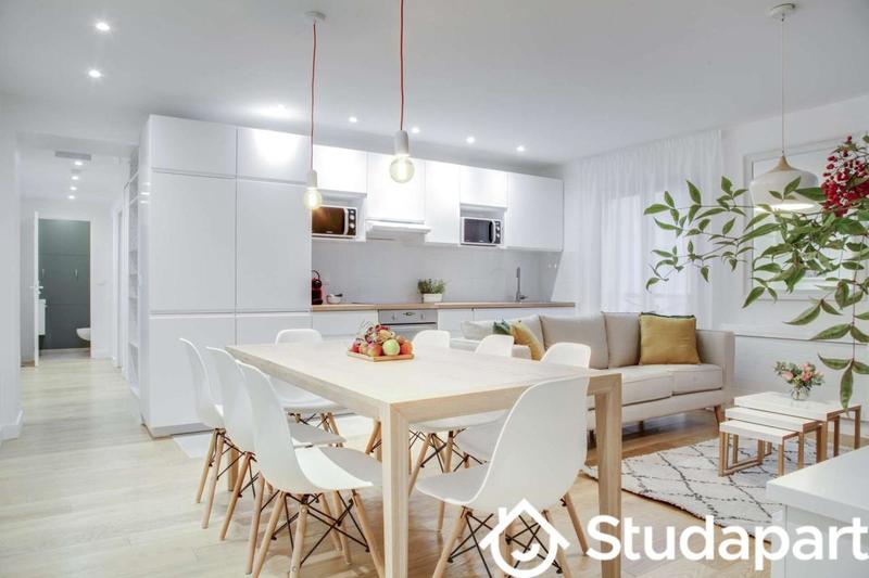 Chambre - 14 m² - 1 pièce