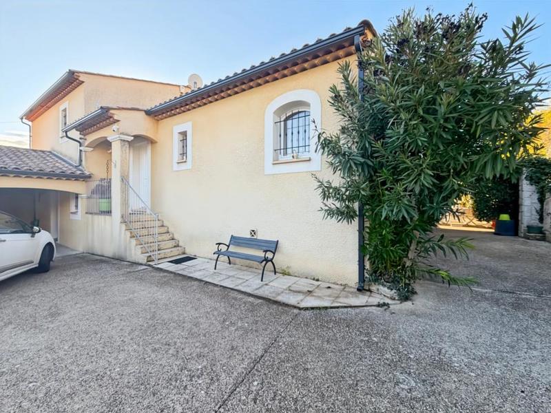 Villa - 143 m² - 6 pièces