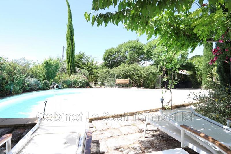 Mas - 250 m² - 9 pièces