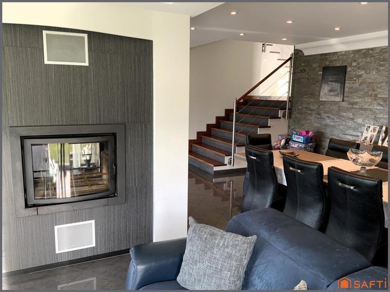 Maison - 230 m² - 7 pièces