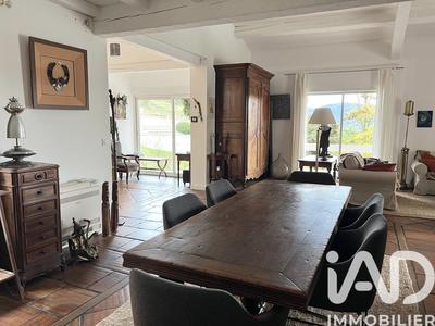 Maison - 166 m² - 6 pièces