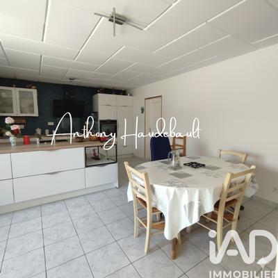 Maison - 181 m² - 8 pièces