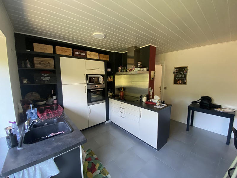 Appartement - 80 m² - 3 pièces