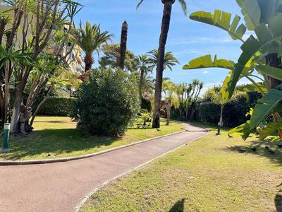 Appartement - 80 m² - 3 pièces