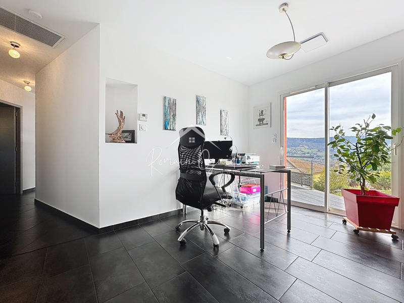 Villa - 140 m² - 5 pièces