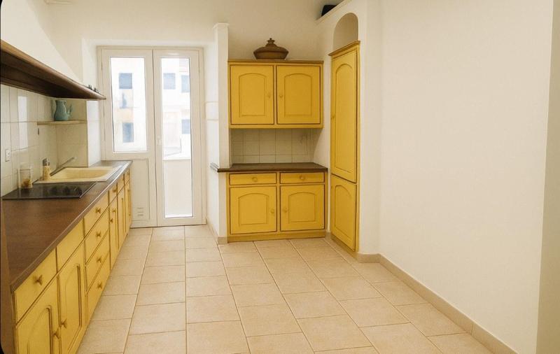 Appartement - 110 m² - 4 pièces