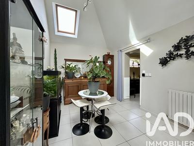 Maison - 150 m² - 8 pièces