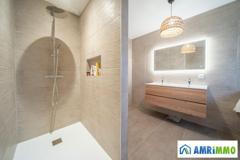 Maison - 147 m² - 4 pièces