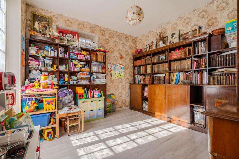 Propriété - 300 m² - 5 pièces