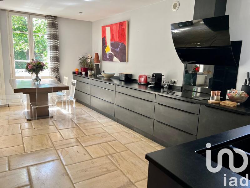 Maison - 203 m² - 8 pièces