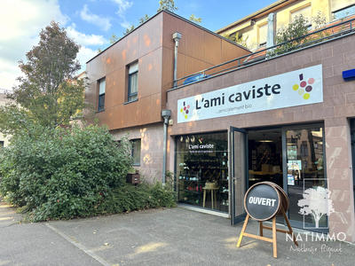 Fonds de commerce - Magasins - 66 m²