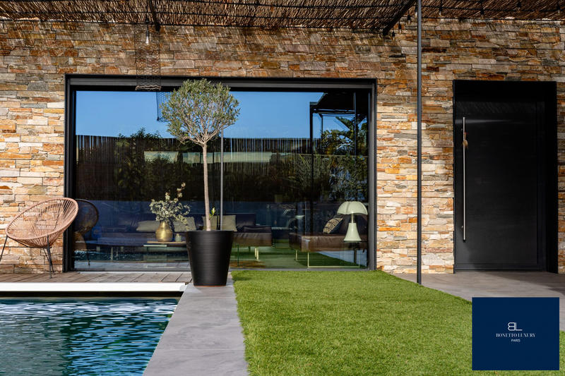 Maison contemporaine - 218 m² - 6 pièces