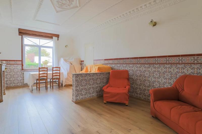 Maison - 174 m² - 8 pièces