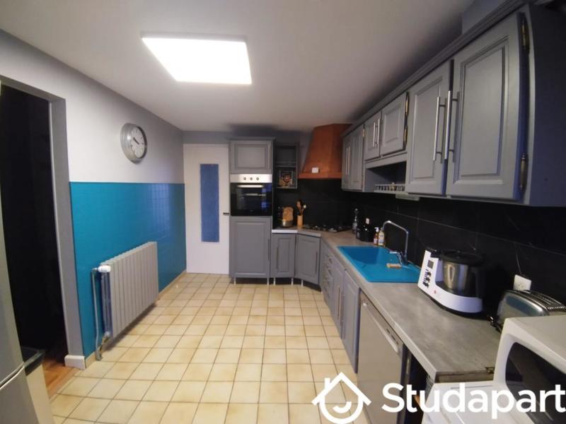 Chambre - 13 m² - 1 pièce