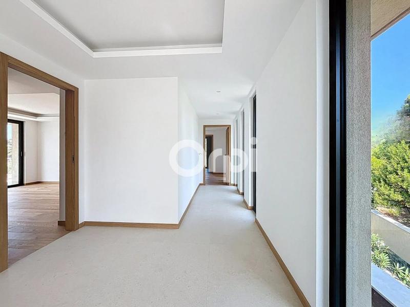 Villa - 450 m² - 5 pièces