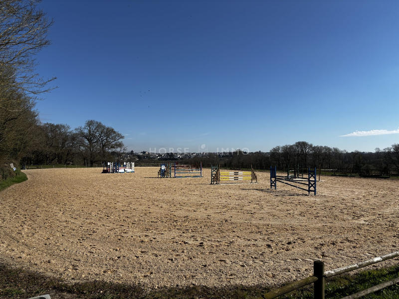 Maison - 418 m² - 12 pièces