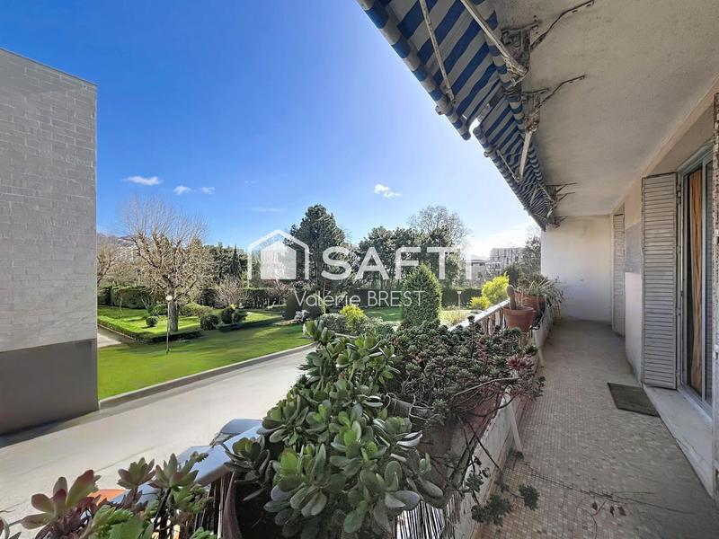 Appartement - 80 m² - 4 pièces