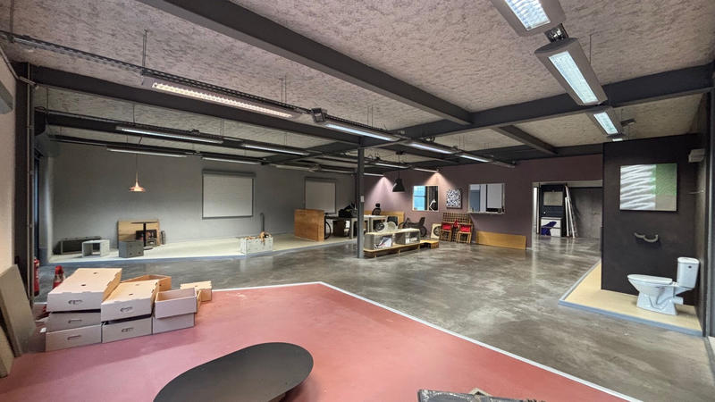 Local commercial - 859 m²