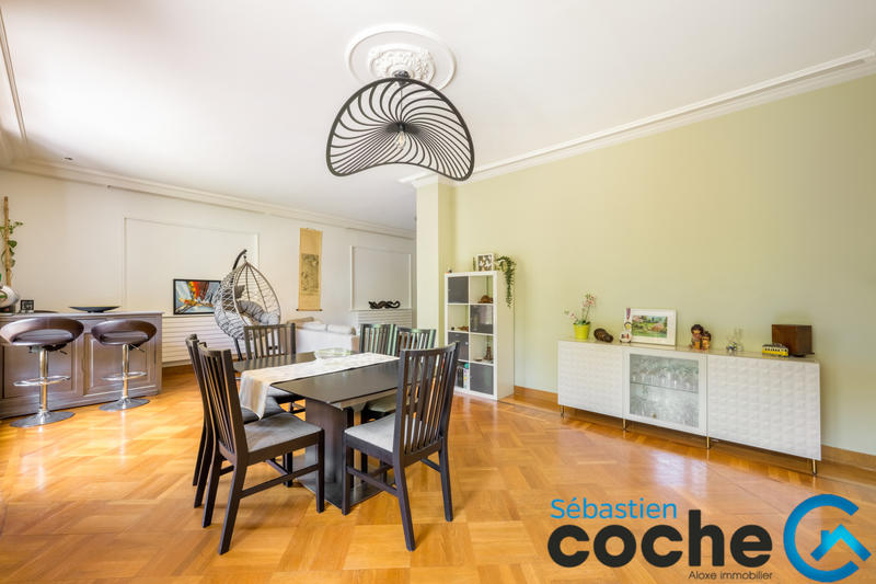 Duplex - 245 m² - 6 pièces