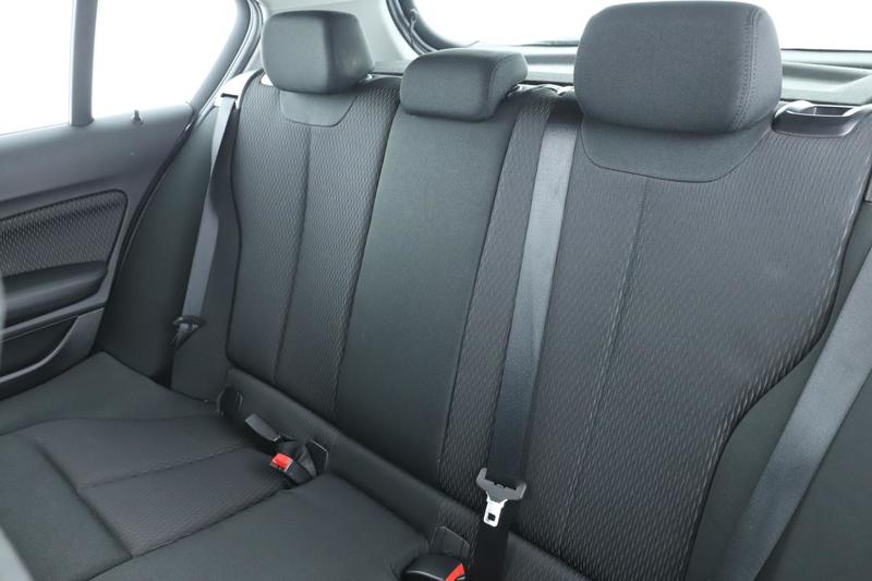 Bmw Série 1 118i Executive Bva8 5p 136 ch