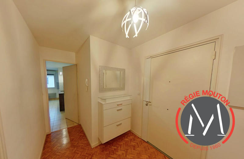 Appartement - 77 m² - 3 pièces