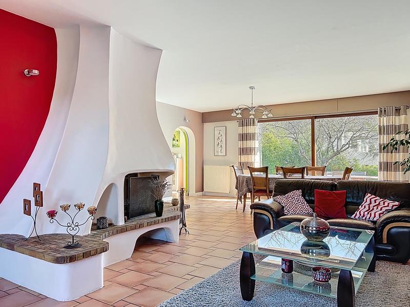 Maison - 196 m² - 7 pièces