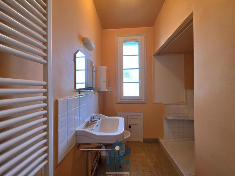 Maison - 99 m² - 5 pièces