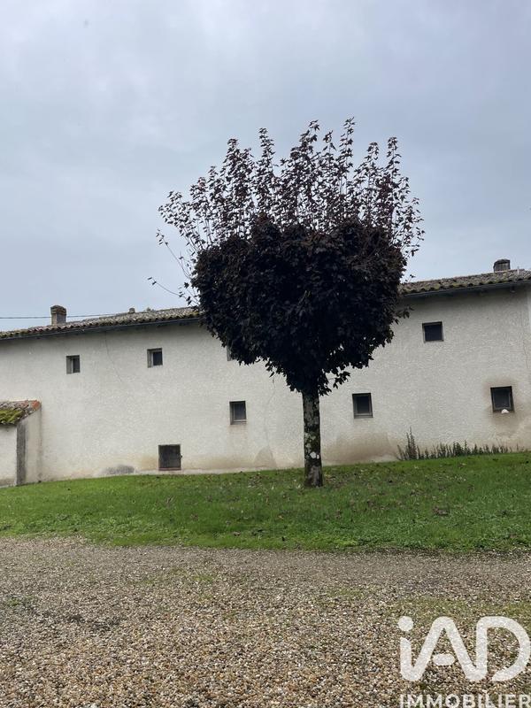 Maison - 209 m² - 7 pièces