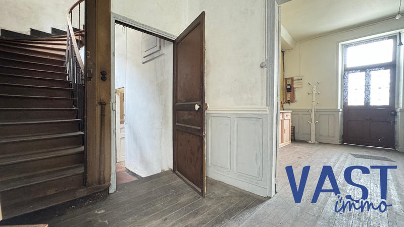 Maison ancienne - 226 m² - 7 pièces