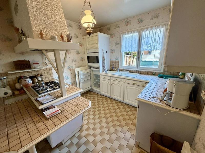 Maison traditionnelle - 130 m² - 6 pièces