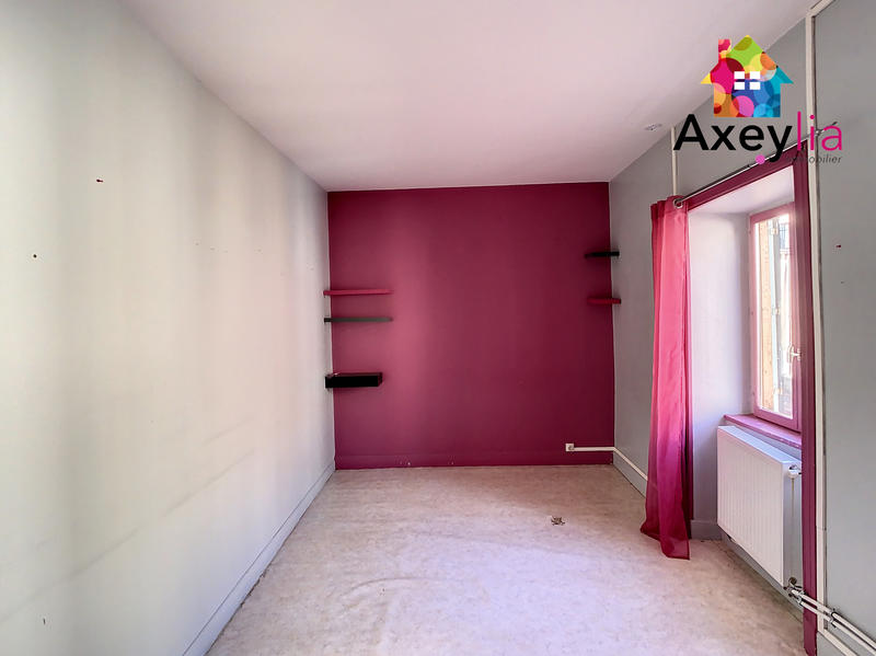 Maison - 180 m² - 7 pièces