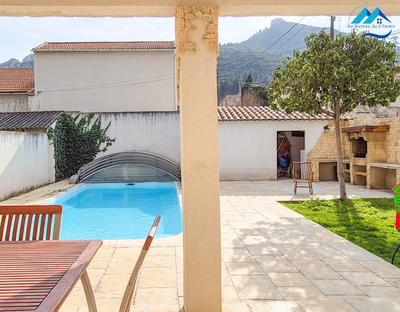 Maison - 170 m² - 7 pièces