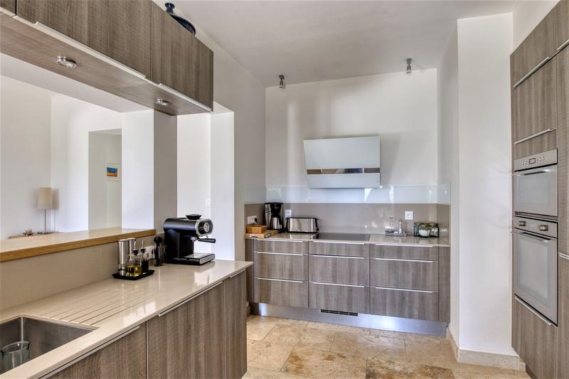 Villa - 237 m² - 8 pièces