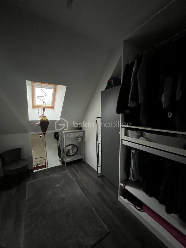 Maison - 182 m² - 6 pièces