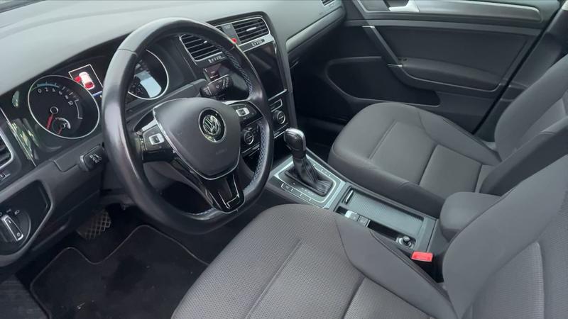 Volkswagen Golf 136.0 E-