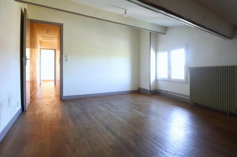 Maison - 98 m² - 5 pièces