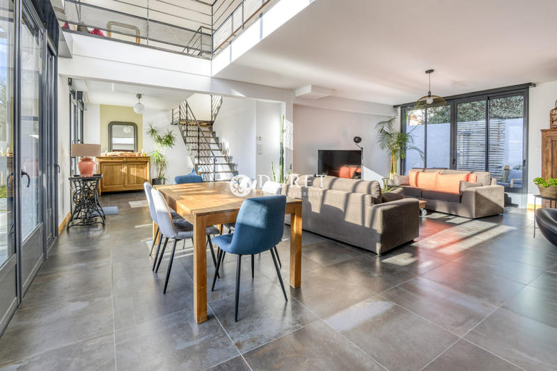 Maison contemporaine - 176 m² - 5 pièces