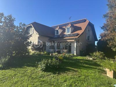 Maison - 145 m² - 6 pièces