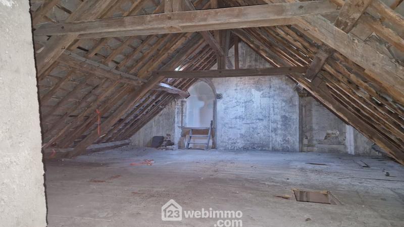 Appartement - 100 m² - 1 pièce