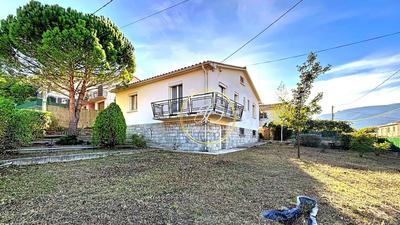 Maison - 110 m² - 3 pièces