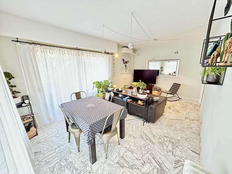 Appartement - 92 m² - 4 pièces