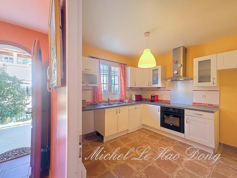 Maison - 94 m² - 4 pièces