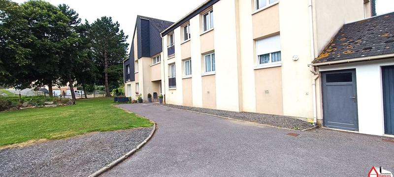 Appartement - 102 m² - 6 pièces