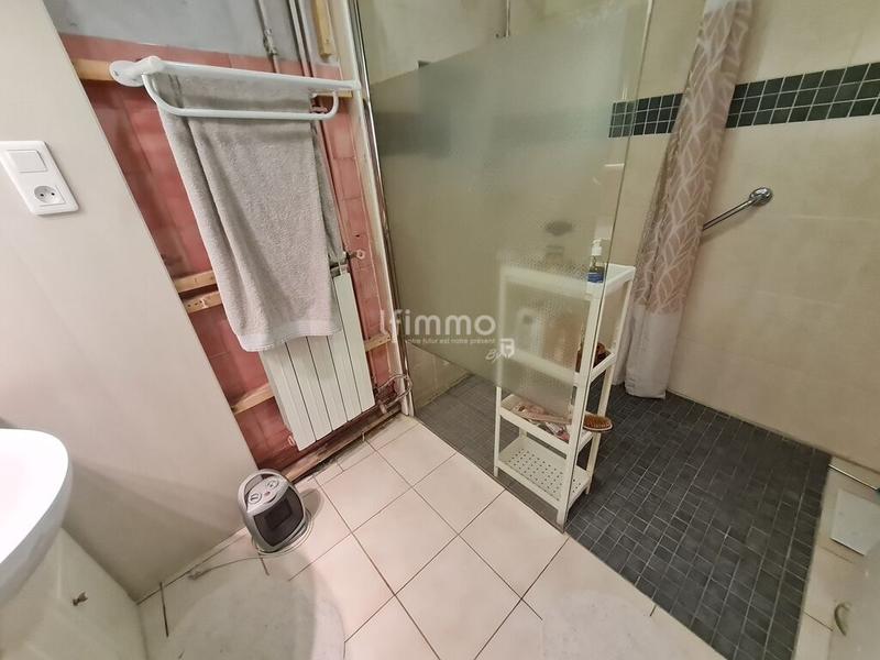 Maison - 212 m² - 9 pièces