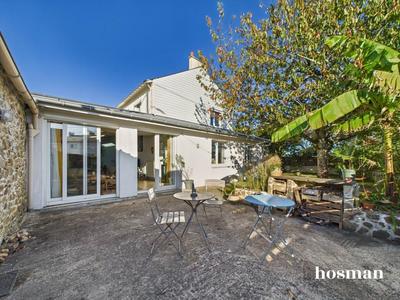 Maison - 144 m² - 8 pièces