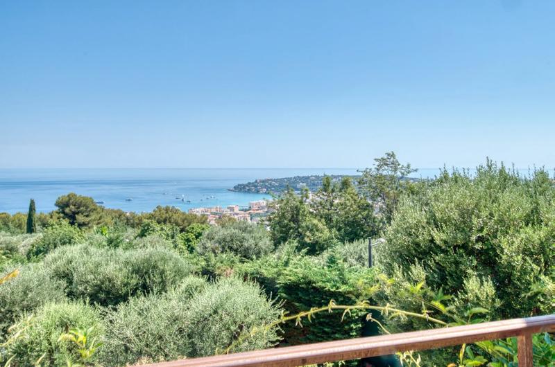 Villa - 400 m² - 6 pièces