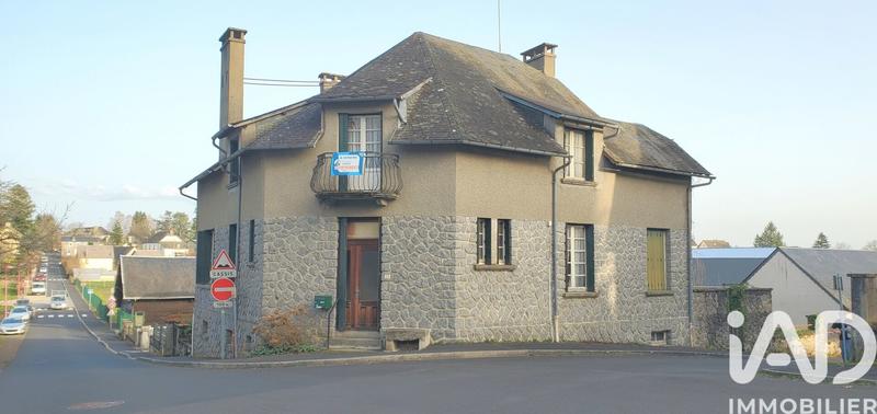 Maison - 210 m² - 9 pièces