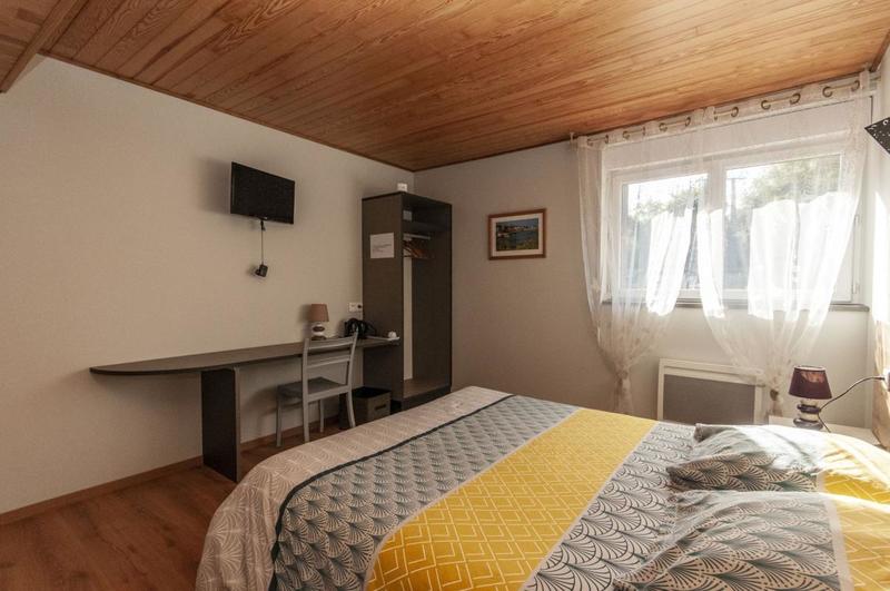 Maison - 591 m² - 28 pièces